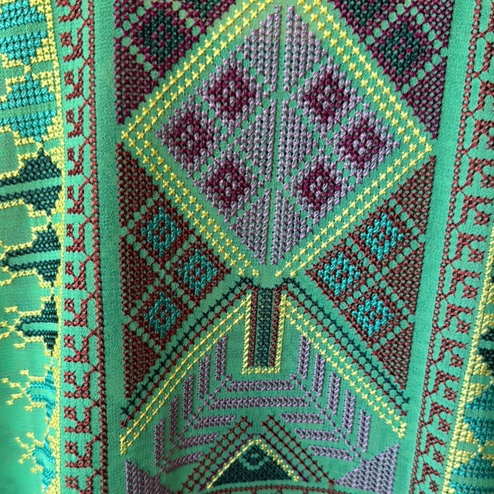 Geometric Tunic Top Colorful - Picture 4 of 5